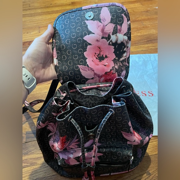 Guess Floral Backpack w/dustbag - Picture 6 of 12